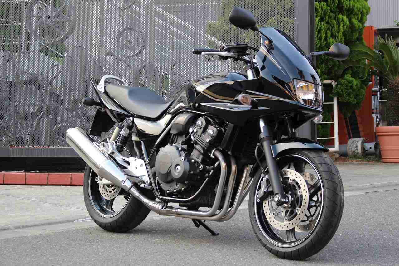 ホンダ Cb400sb Revo Se バイク探し U Media ユーメディア 中古バイク 新車バイク探しの決定版 神奈川 東京でバイク探すならユーメディア