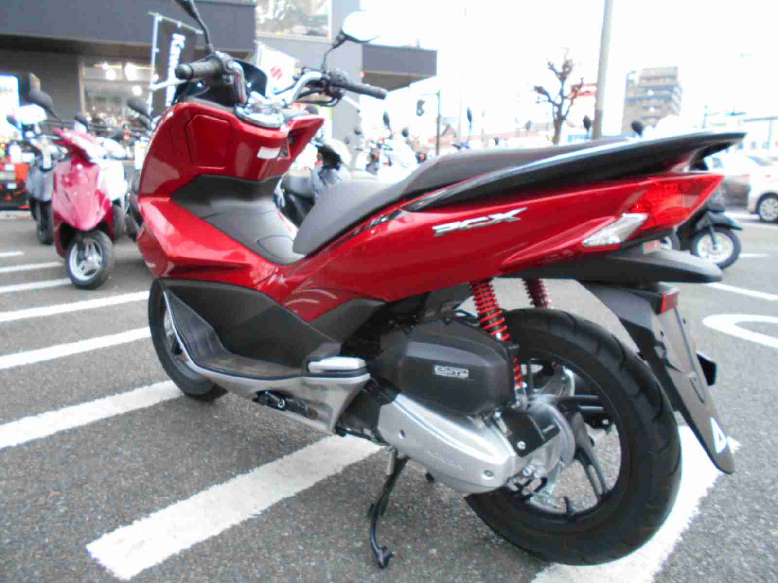 ホンダ Pcx ツートン バイク探し U Media ユーメディア 中古バイク 新車バイク探しの決定版 神奈川 東京でバイク探すならユーメディア