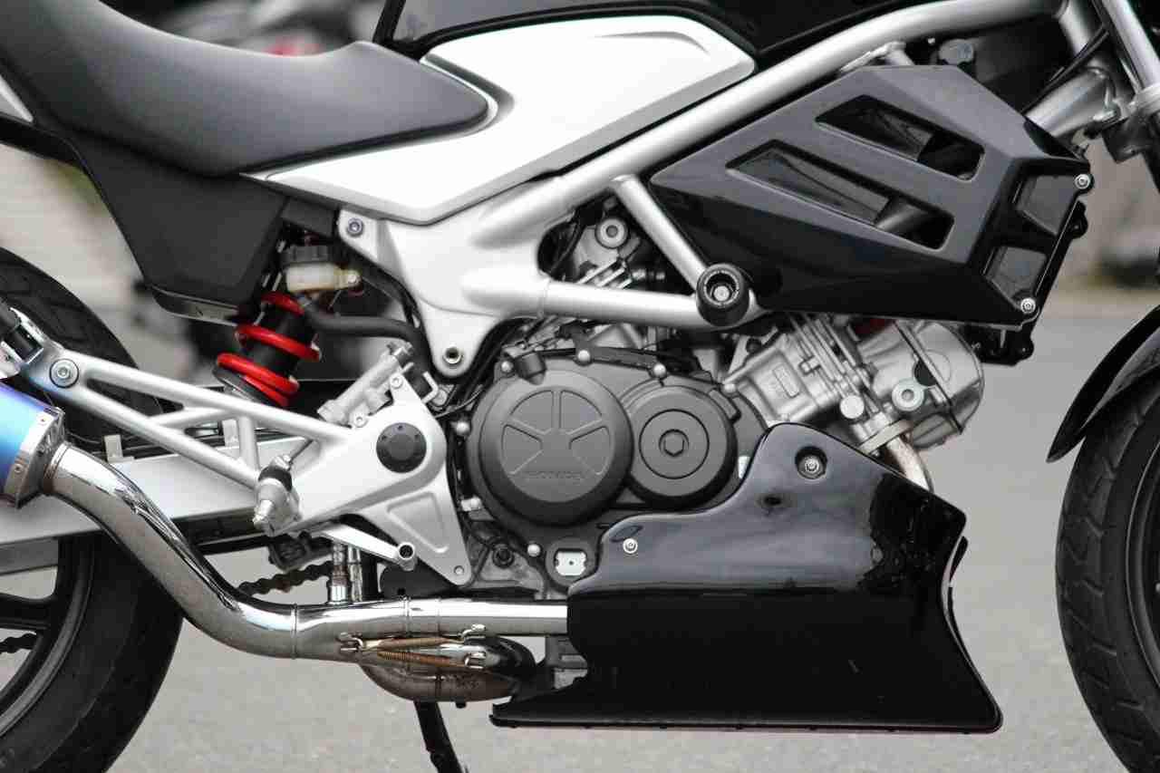 ホンダ Vtr250 Fi バイク探し U Media ユーメディア 中古バイク 新車 バイク探しの決定版 神奈川 東京でバイク探すならユーメディア