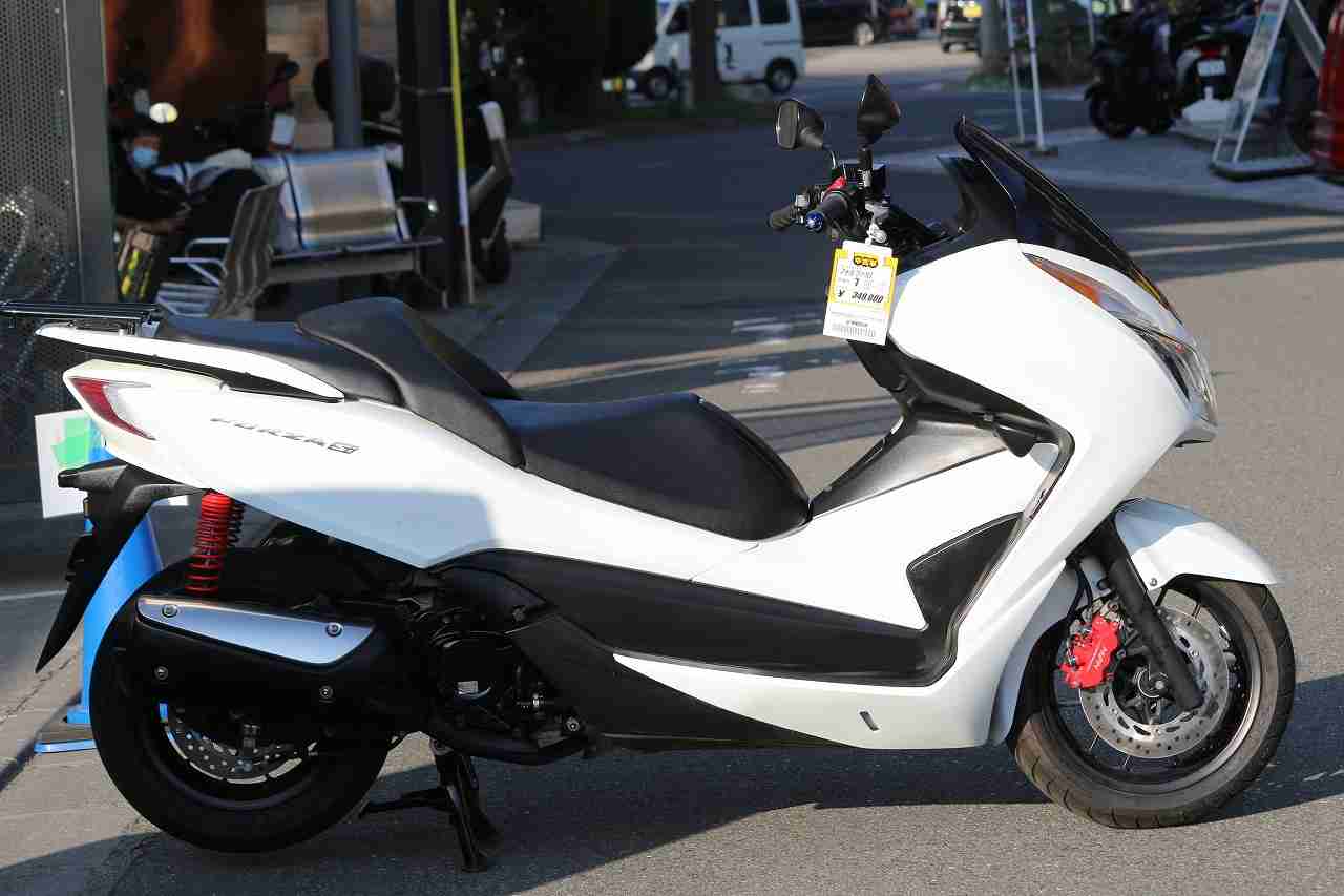 ホンダ フォルツァsi バイク探し U Media ユーメディア 中古バイク 新車バイク探しの決定版 神奈川 東京でバイク探すならユーメディア