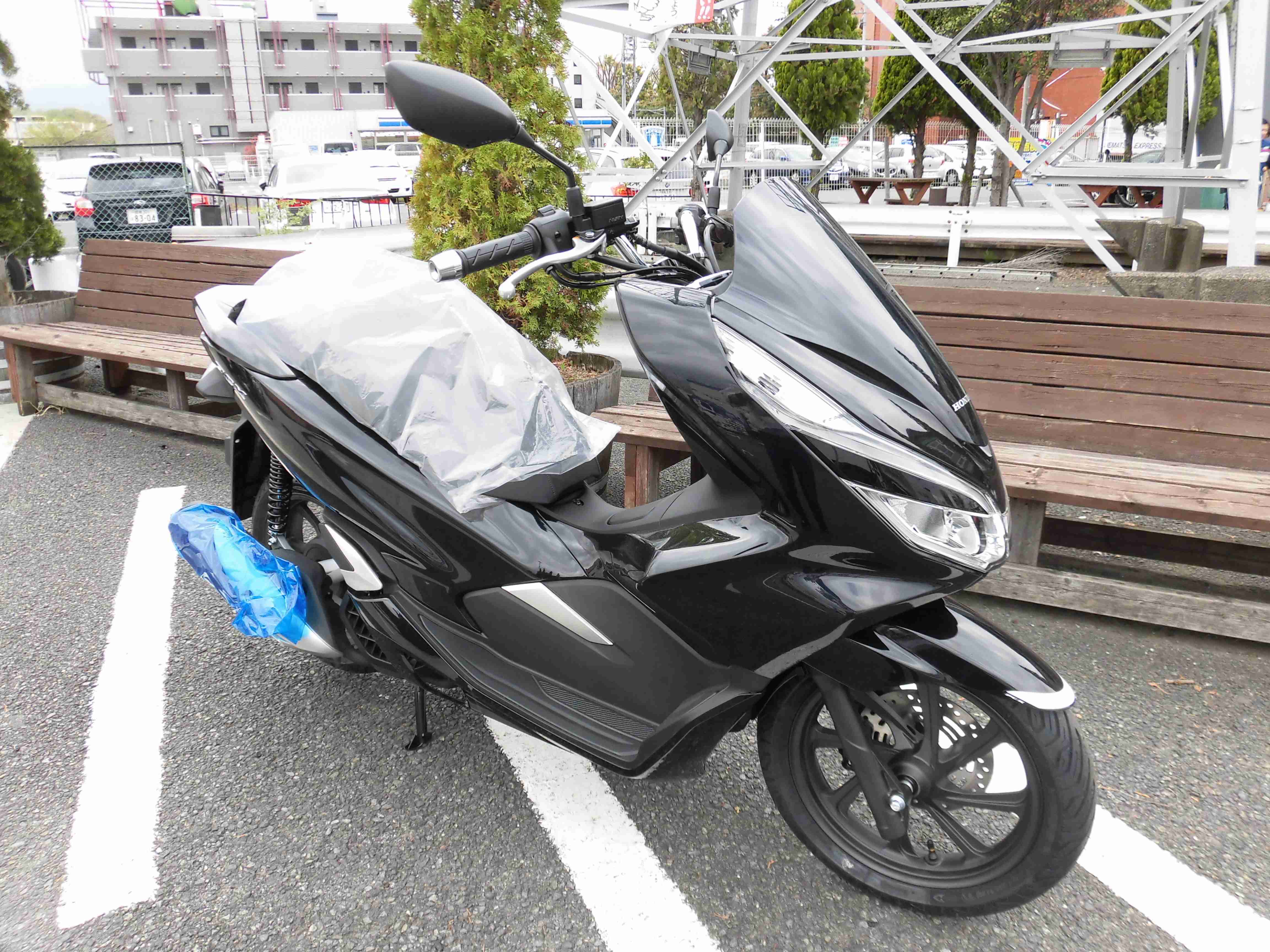 ホンダ Pcx バイク探し U Media ユーメディア 中古 バイク 新車バイク探しの決定版 神奈川 東京でバイク探すならユーメディア